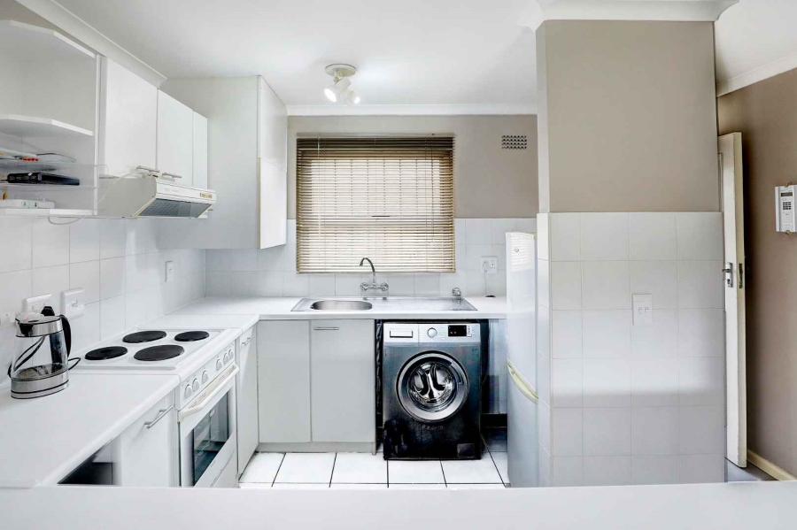 2 Bedroom Property for Sale in Loevenstein Western Cape